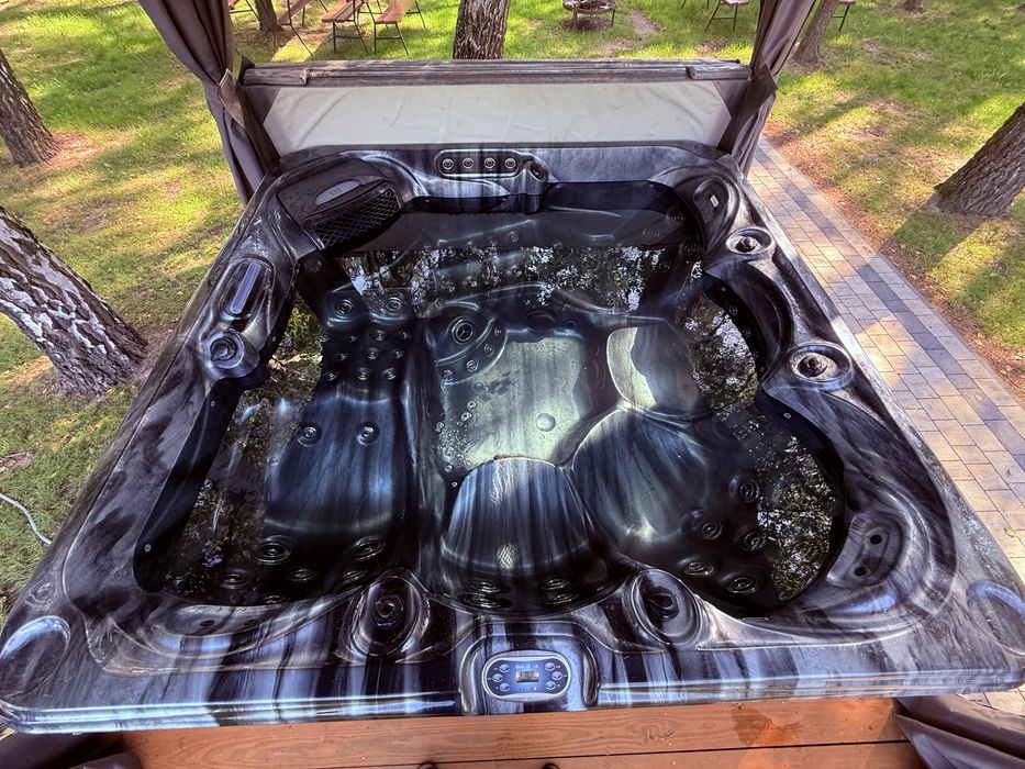 Agroturystyka na Święta    8 pokoi     22 osoby      duza sala wystrój