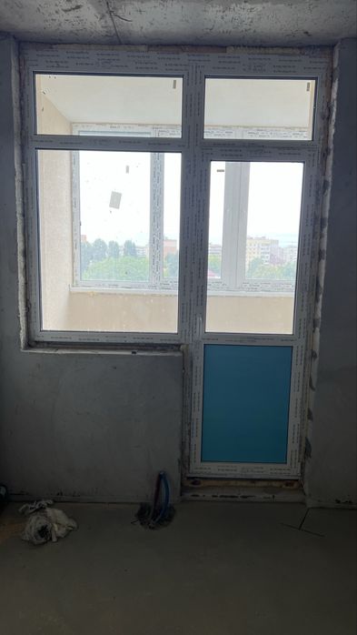 Балконний блок REHAU, вікно
