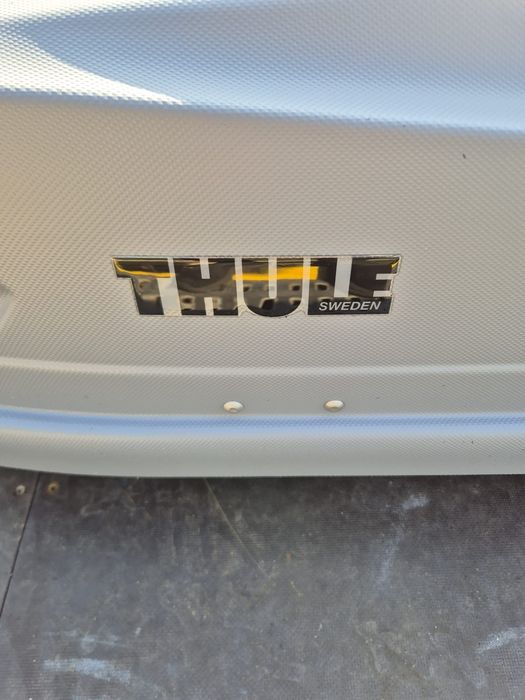 Thule Touring Alpine 700 - titan aeroskin
Box dachowy z systemem montażu Fast-Click