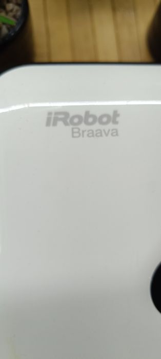 Sprzedam odkurzacz iRobot Braava z funkcją mycia na mokro