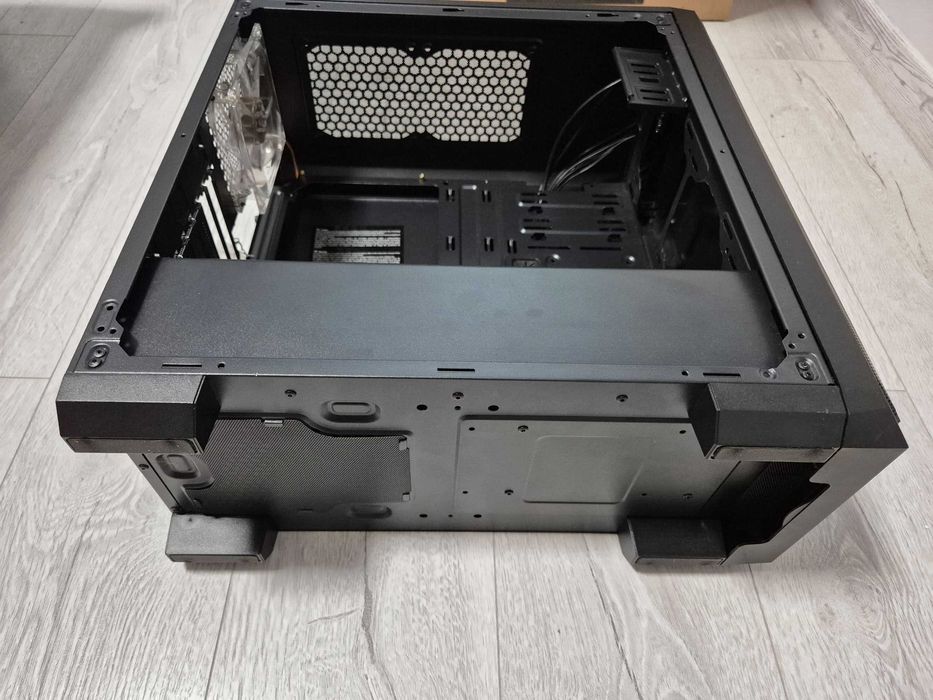 ATX корпус Modecom Oberon Pro Black (низ БЖ. вікно. USB3\2)