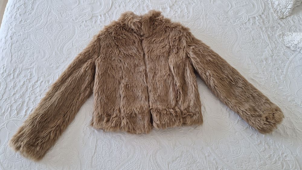 Casaco de pelo castanho claro, tamanho M