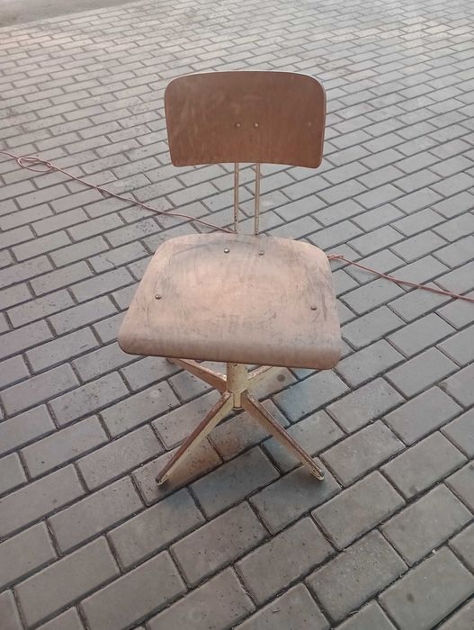 Stołek, krzesło obrotowe,warsztatowe art deco, designer