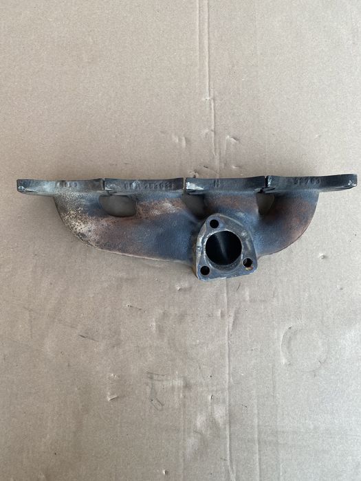 Випускний колектор Audi TT 8N. Ауді ТТ 8N.