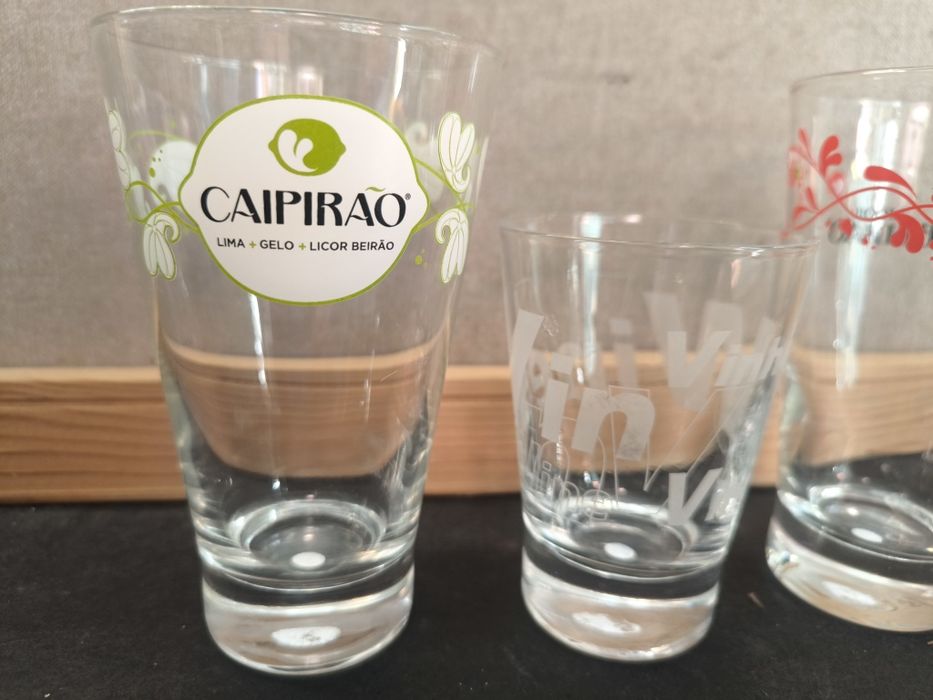 Conjunto de 3 Copos Licor Beirão (Caipirão e Morangão) + Vinho
Conjunto ideal para quem gosta de preparar cocktails em casa