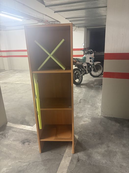 Movel de apoio a quarto