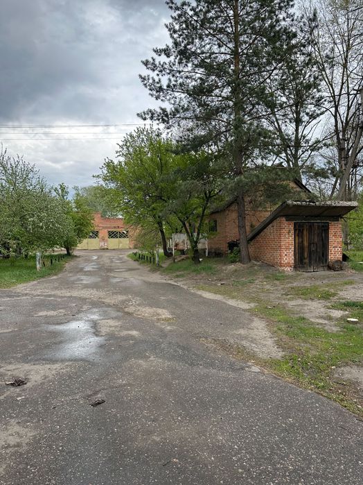 Продаж комплексу нежитлових приміщень