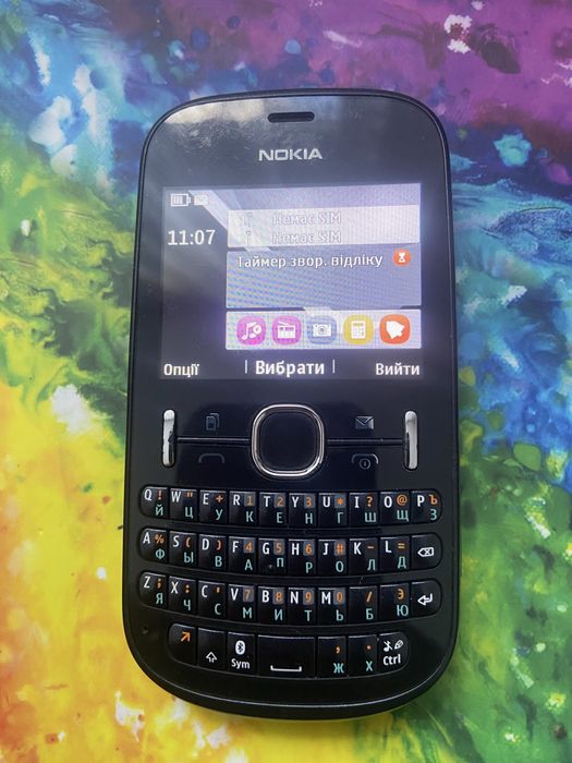 Nokia 200 (rm-761)