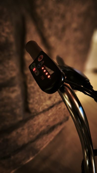 Bicicleta elétrica quase nova