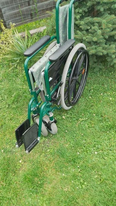 Wózek rehabilitacyjno- inwalidzki