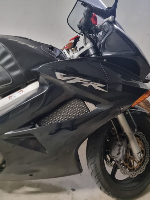 Honda Vfr800 V-tec