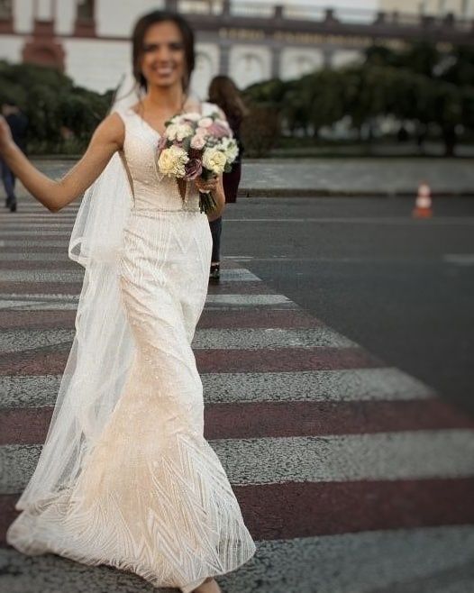 Шикарное свадебное платье