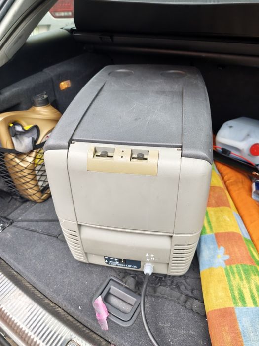 Vende se frigorífico waecco 12ve24v