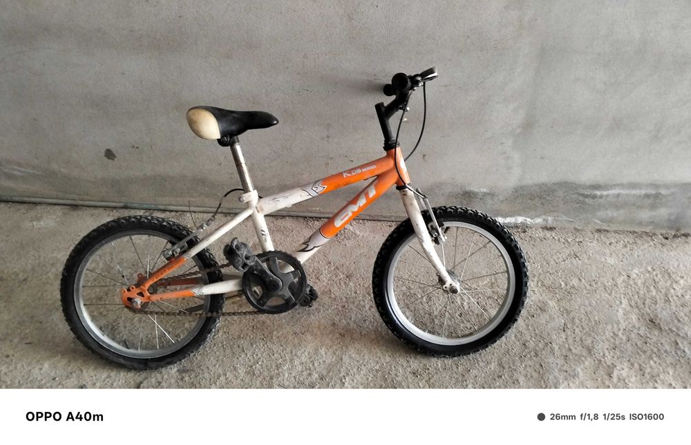 Bicicleta criança 3,4 anos