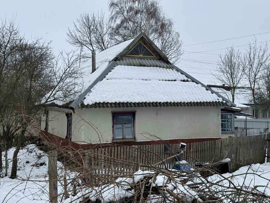 Житловий будинок із зем.діл 8 сот. + город 8 сот.