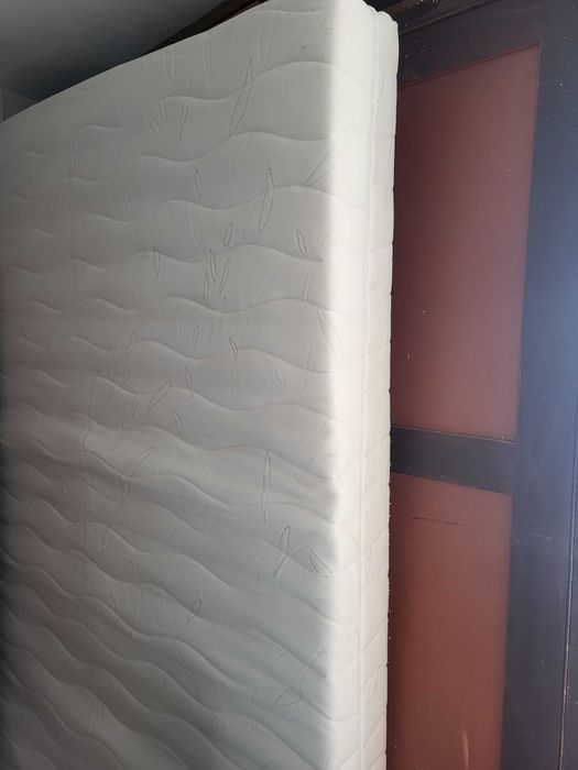 Tapczanik jednoosobowy i materac