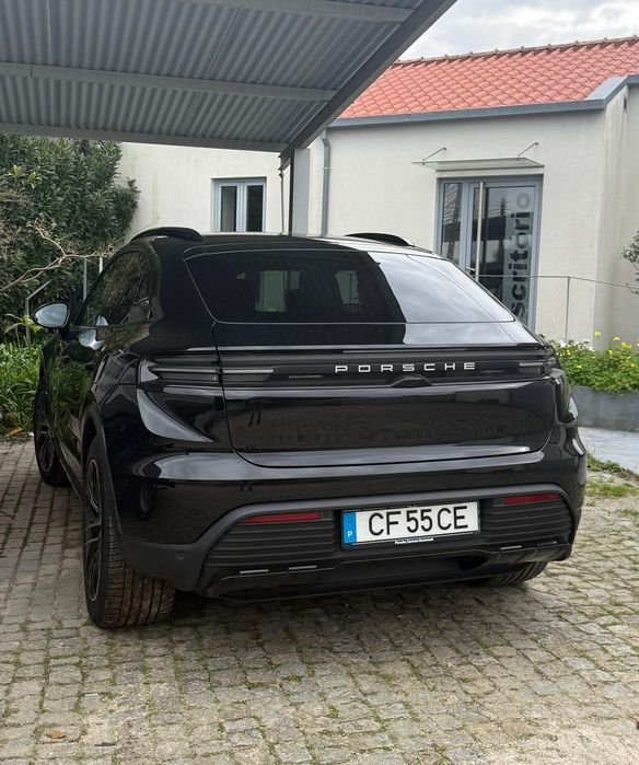 Porsche Macan Standard
