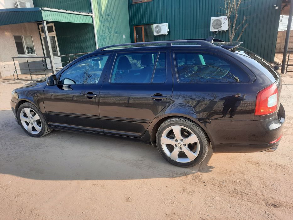 Skoda Octavia 2010 VIN TMBHJ61Z2B2035551 фото оголошення 9 з 15