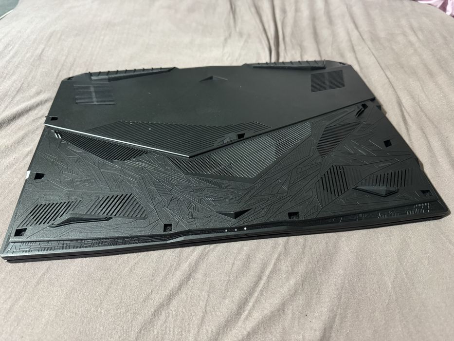 MSI GE75 Raider 17.3 FHD 144Hz i7-8750H/16GB/256GB+256GB/RTX 2070 8GB