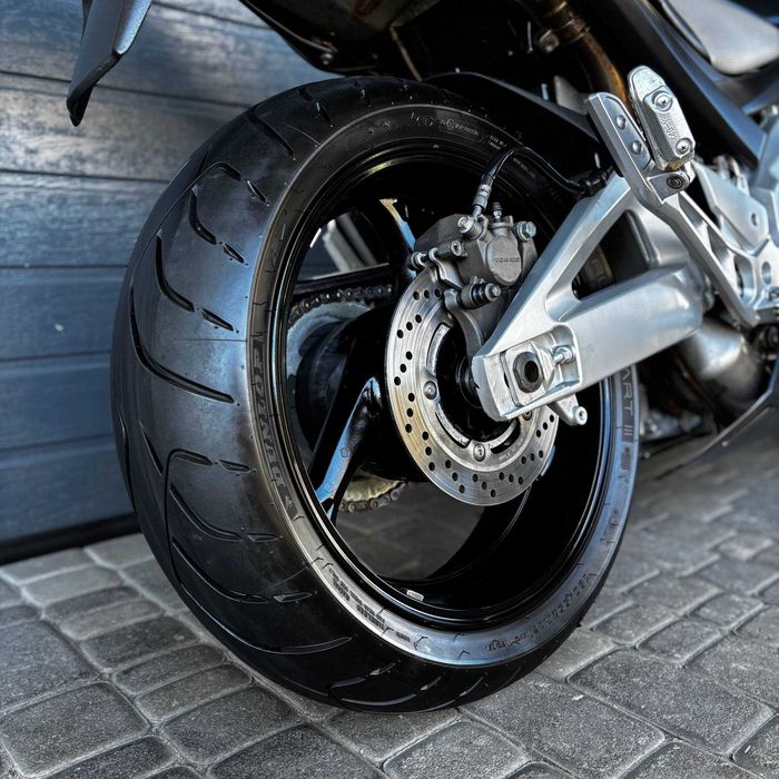 Продам мотоцикл Suzuki GSR 600 (0304)
