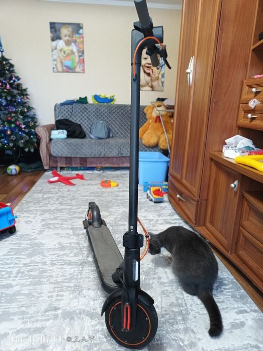 Электросамокат Xiaomi Electric Scooter 4 Go