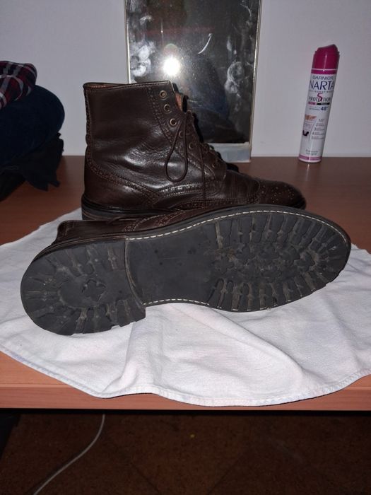 Botas em pele natural castanhas n% 42.