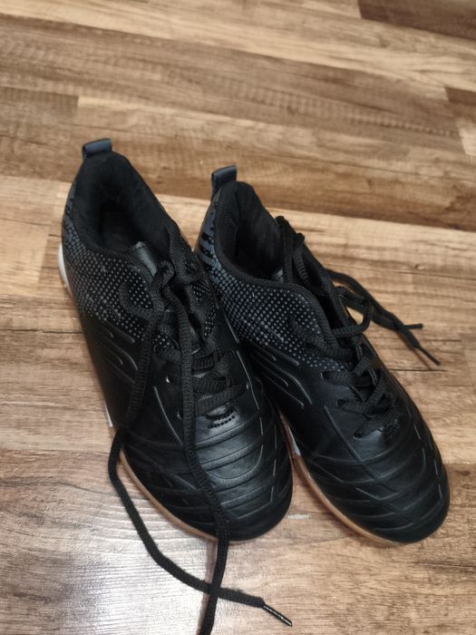 Halówki buty piłkarskie sportowe rozmiar 32