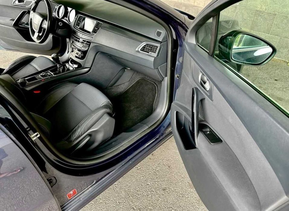 Peugeot 508 2.0 HDi 163cv | Nacional | Livro de Revisões