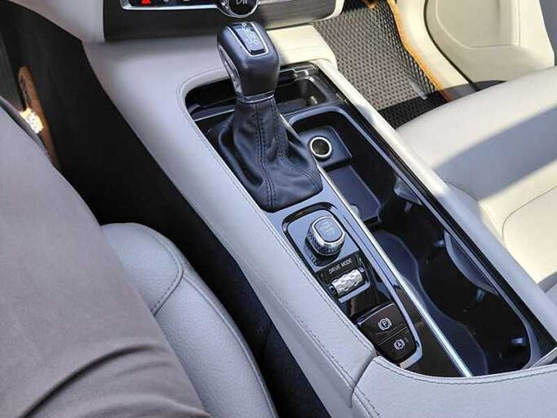 Volvo XC90 2020 T5 7 місць