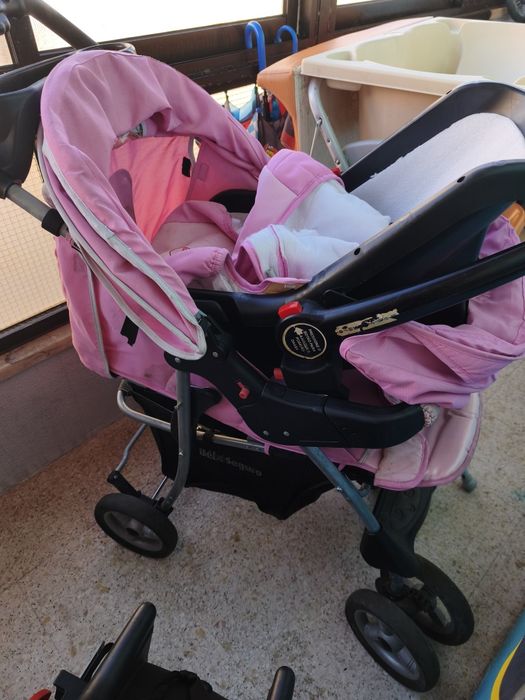 Carrinho bebe com ovo