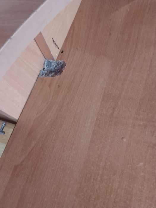 Стіл комп'ютерний