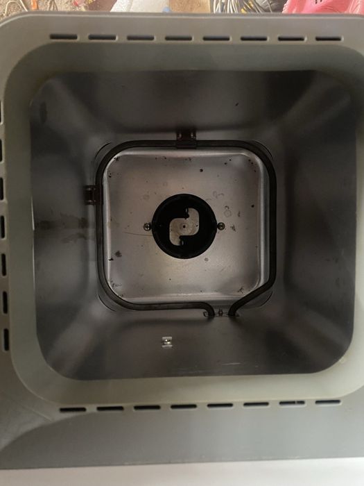 хлібопіч LG HB-1001CJ