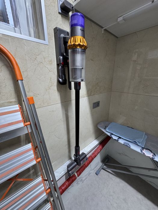 Пилосос Dyson v15