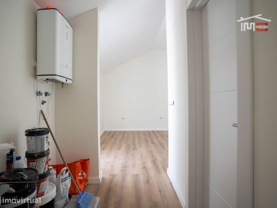 Moradia Térrea Totalmente Remodelada com Espaço Exterior | Pego, Ab...