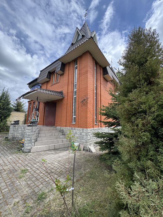Продам двоповерховий будинок у селі Новоселівка‼️біля річки‼️