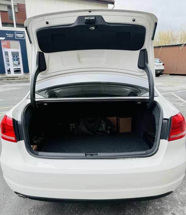 Volkswagen Passat B7 2.0 TDI SE