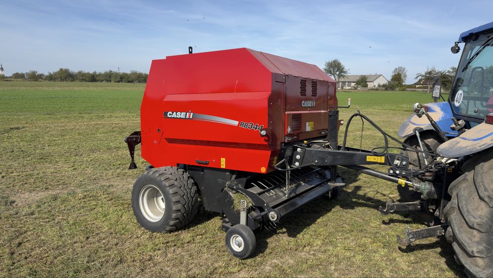 Prasa Case rb344, New Holland br6090