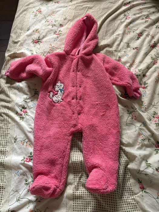 Рожевий комбінезон
