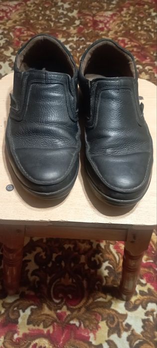 Чоловічі туфлі 42 розмір