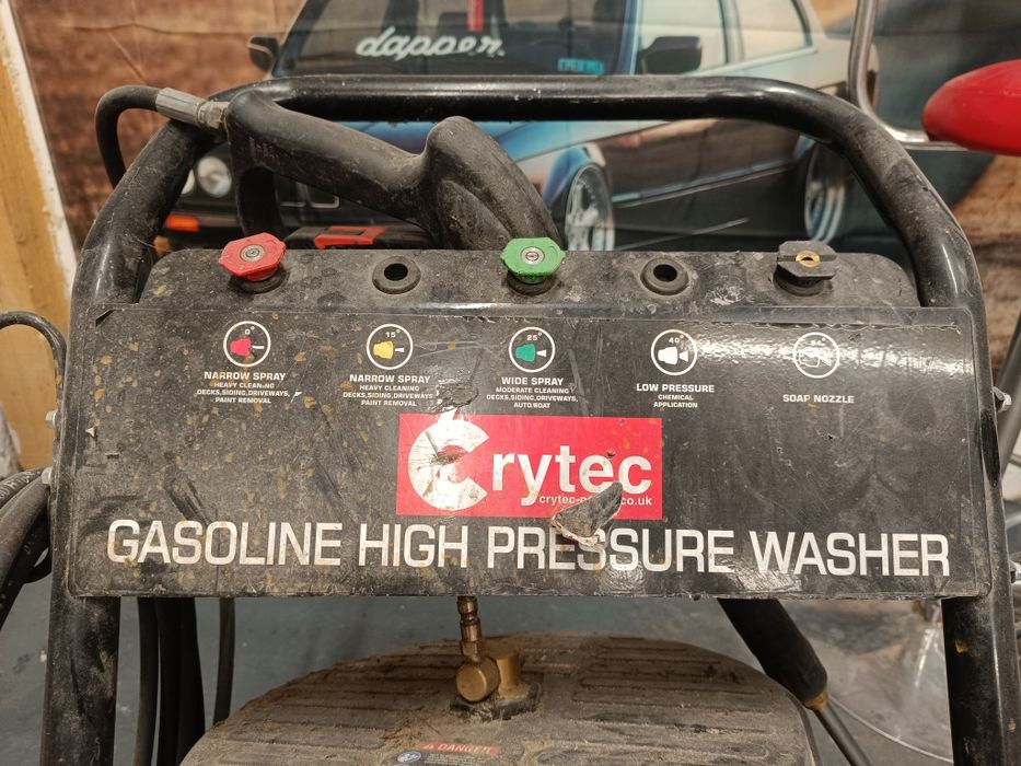 Myjka ciśnieniowa spalinowa do naprawy