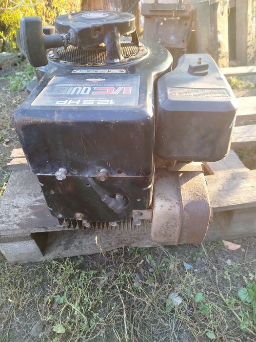 Двигун Briggs Stratton 12,5hp із стартером
