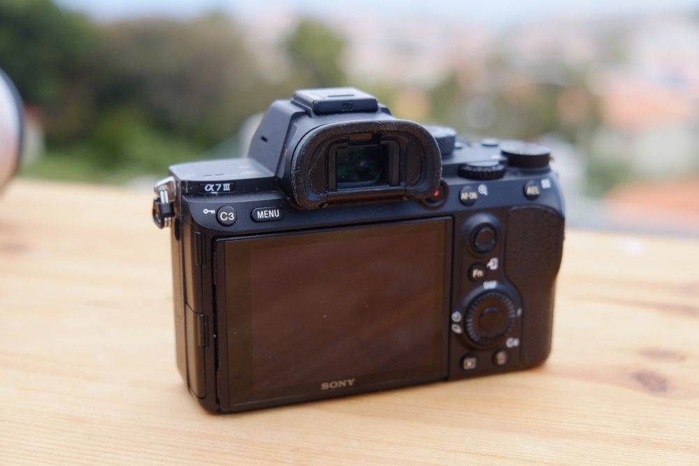Sony A7iii com caixa