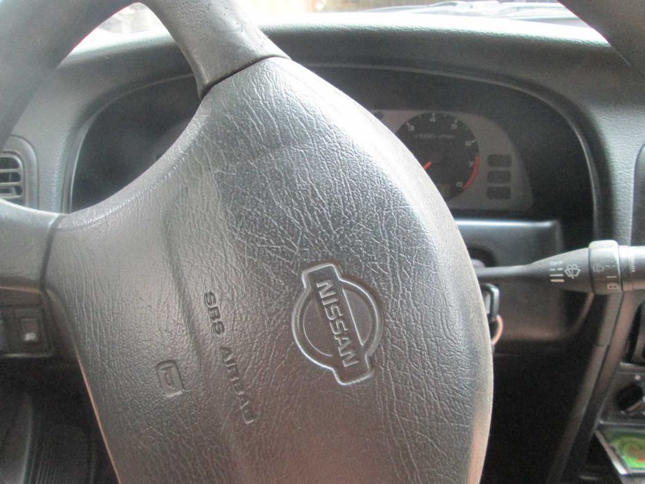 продам Nissan Primera 1996 року цілим або по зч,обмін на газ 69