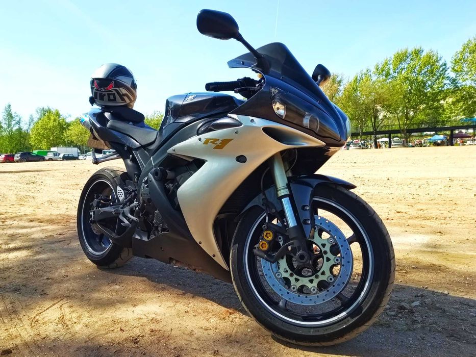 Yamaha YZF R1 - 2004