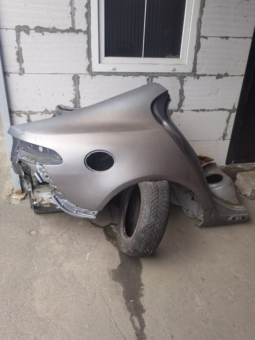 Продам кузовную деталь Jaguar XF