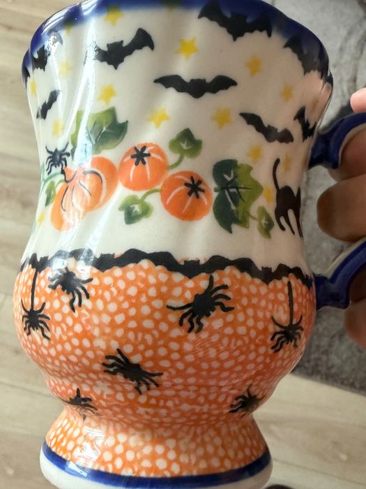 Kubek Tulipan na stopce Ceramika Bolesławiec Halloween Dynie Unikat