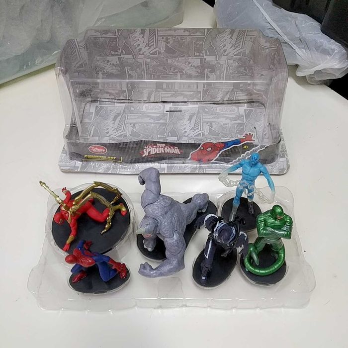 Disney Marvel Ultimate Spider-Man 6 PVC Figure Play Set [Spider-Man, Rhino, Agent Venom, Electro, Scorpion & Iron Spider]
