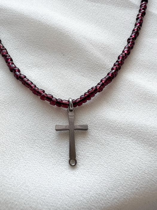 Naszyjnik z koralików i stali chirurgicznej