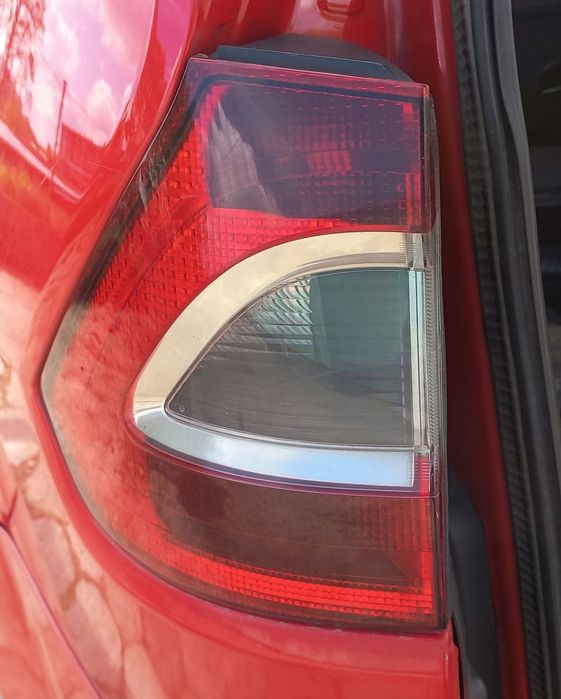 LAMPA TYLNA LEWA FORD GALAXY MK3