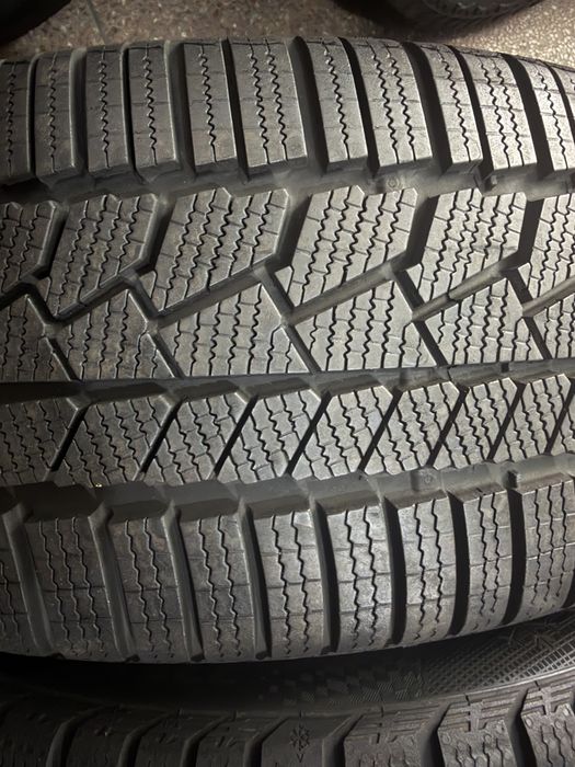 225/45 r18 Continental run flat 2шт.